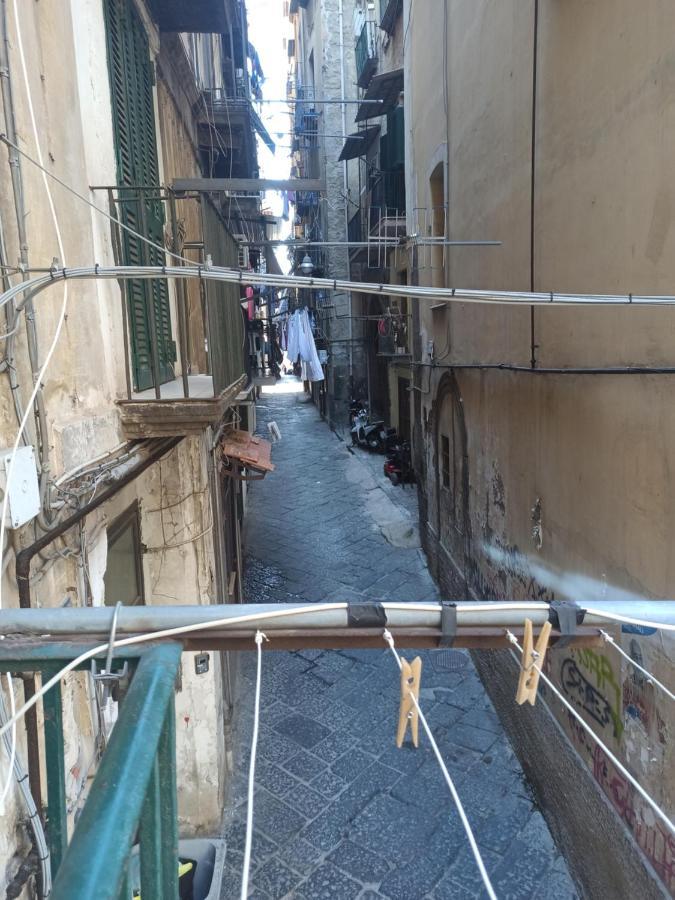 Stanza di Ellena Hotel Napoli Esterno foto